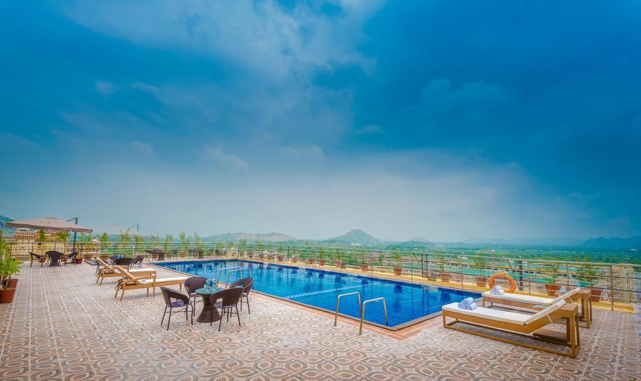 Clarion Inn Jaipur Kukas Ngoại thất bức ảnh